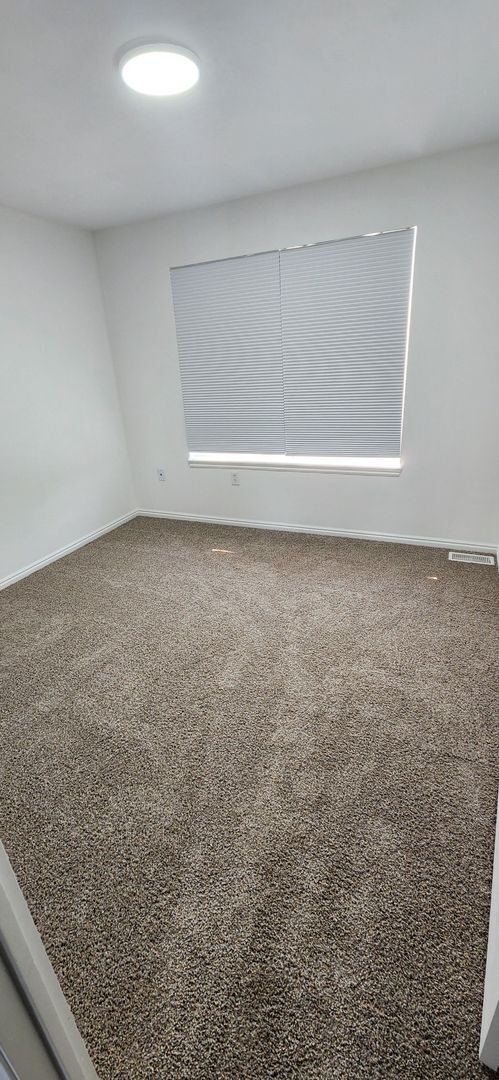 Building Photo - 3 Bedroom Townhome in Herriman!