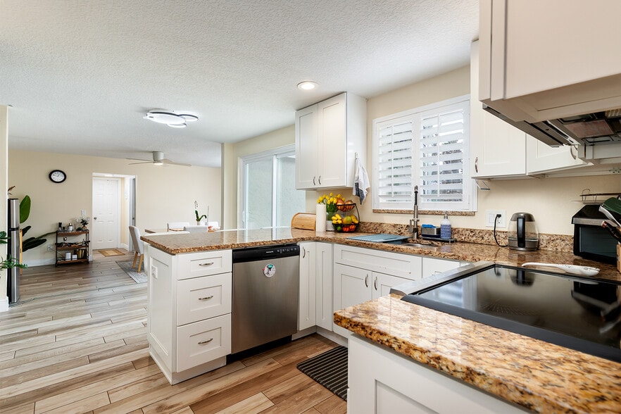 Building Photo - 5623 Spring Run Ave