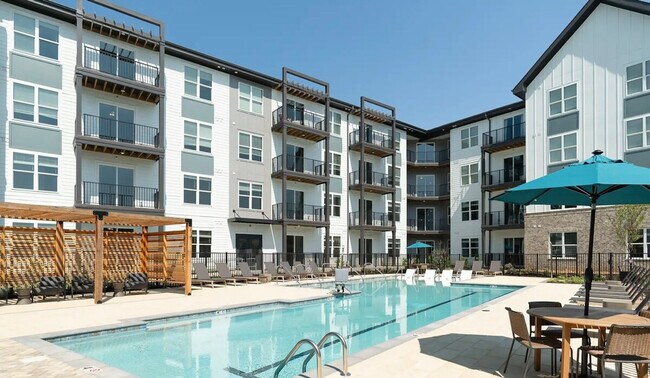 Building Photo - 1607 Centennial Park Blvd