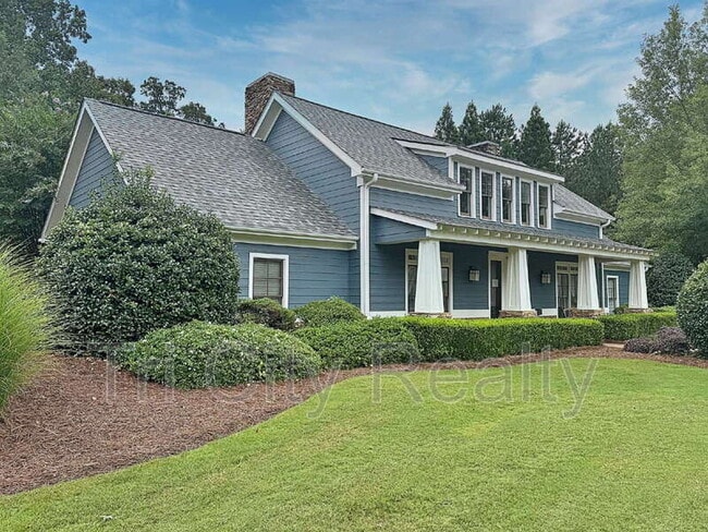 Building Photo - 113 Macalester Dr
