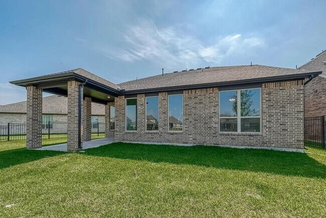 Building Photo - 2040 Terra Rose Dr