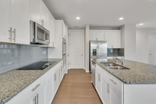 Building Photo - Spacious 3-Bedroom Home in the Heart of Gig Harbor!