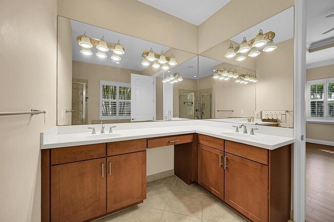 Building Photo - 2525 Vicara Court