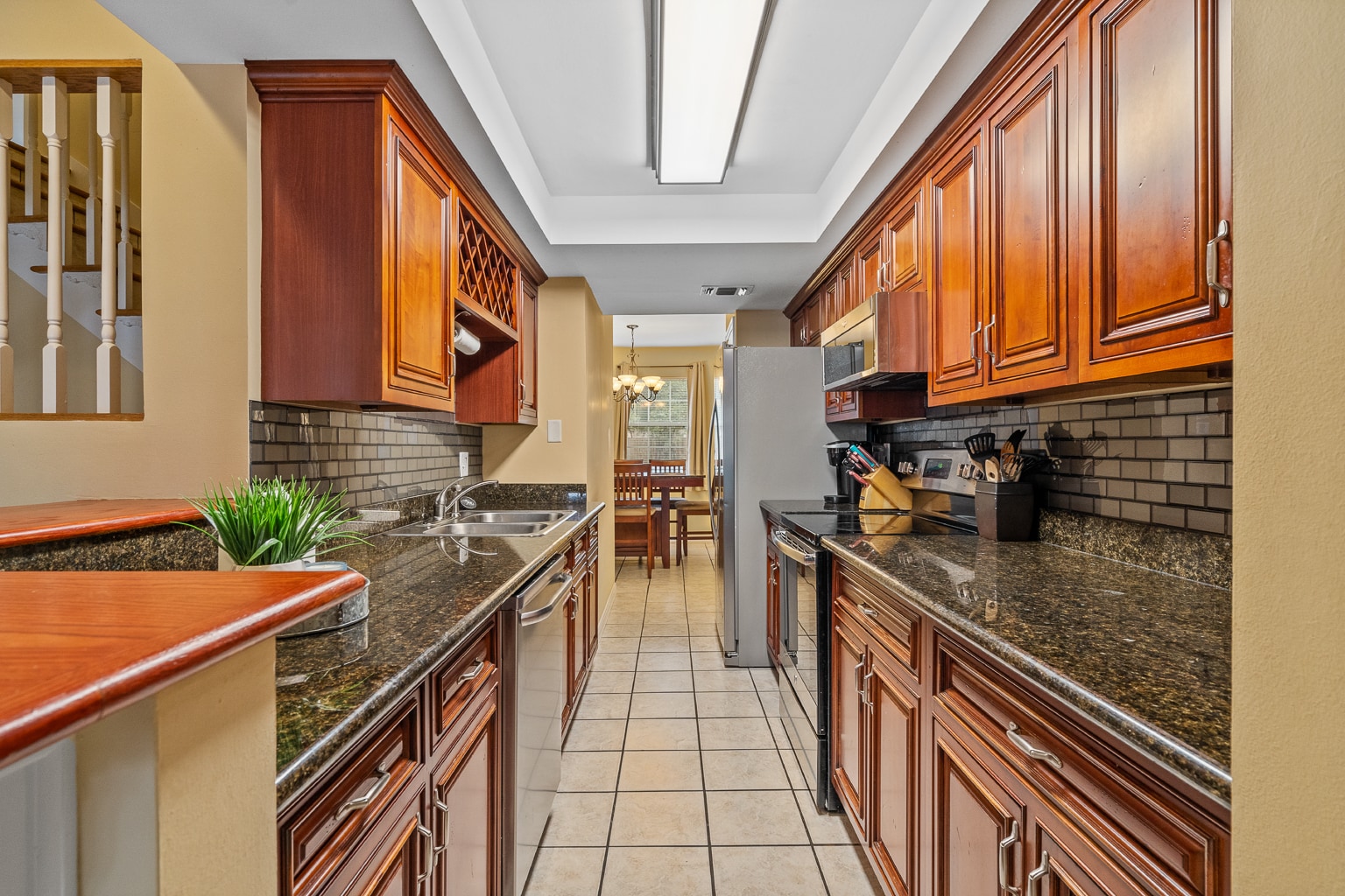 Kitchen - 8426 Williamsburg Cir