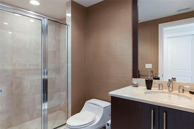 Building Photo - 1 N Ocean Blvd