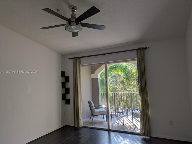 Building Photo - 6831 SW 44th St