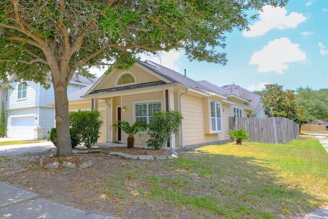 Primary Photo - 12827 Pecan Shores Dr