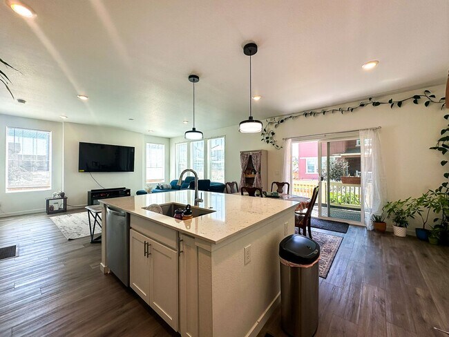 Building Photo - 9049 Bondcliff Ln