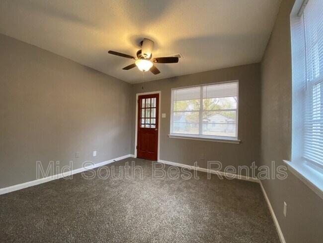 Building Photo - 346 Flynn Rd