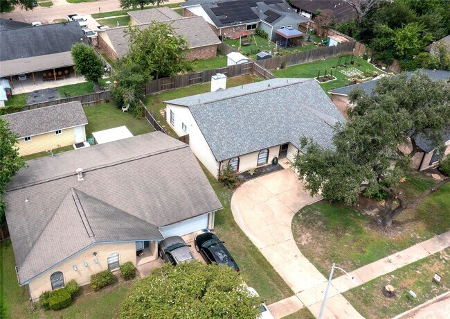 Building Photo - 5127 Girnigoe Dr
