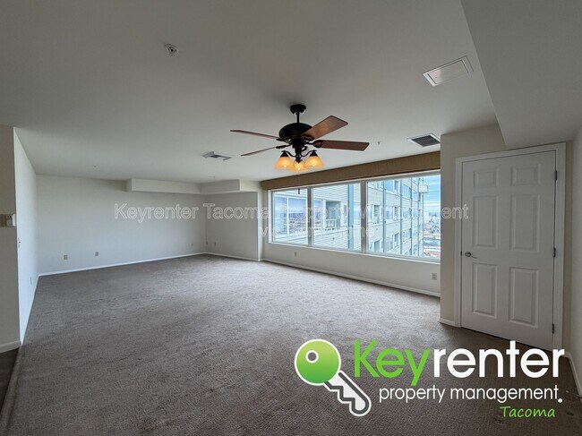 Building Photo - 3201 Pacific Ave