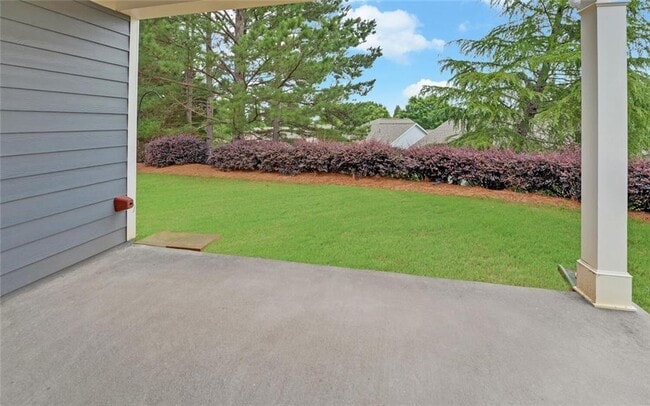 Building Photo - 6218 Azalea Way