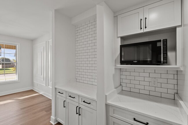 Building Photo - 209 Krauss Dr