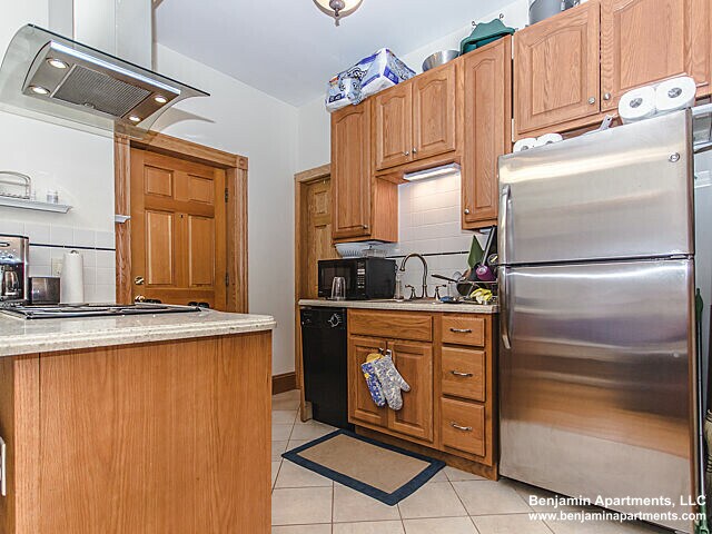 Building Photo - 97 Myrtle St