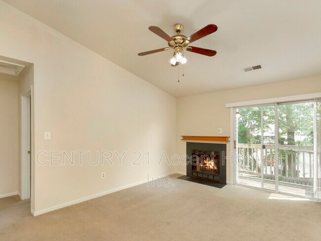 Building Photo - 8647 Beekman Pl