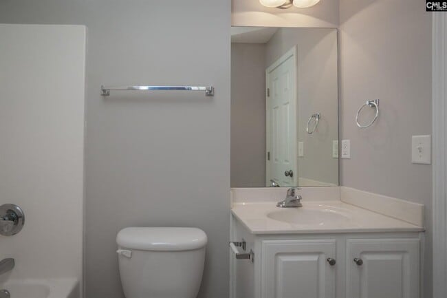 Building Photo - 129 Crickhollow Cir