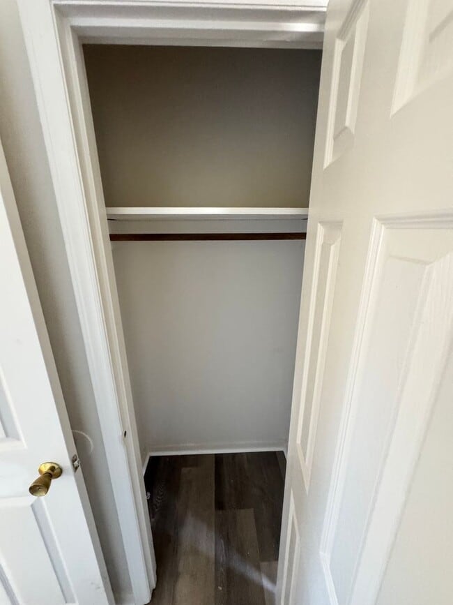 Building Photo - 3/1 in Shelby, NC