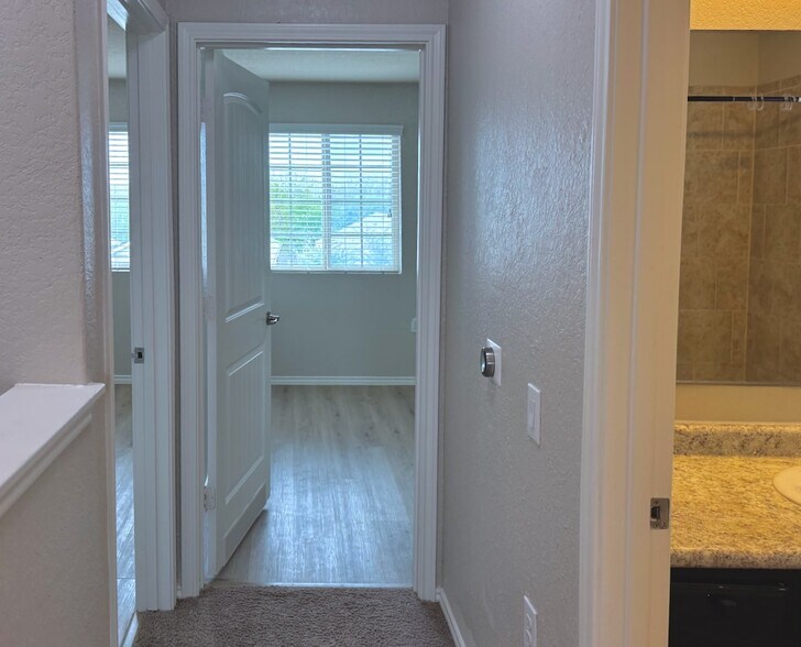 Building Photo - 7130 Cozy Run