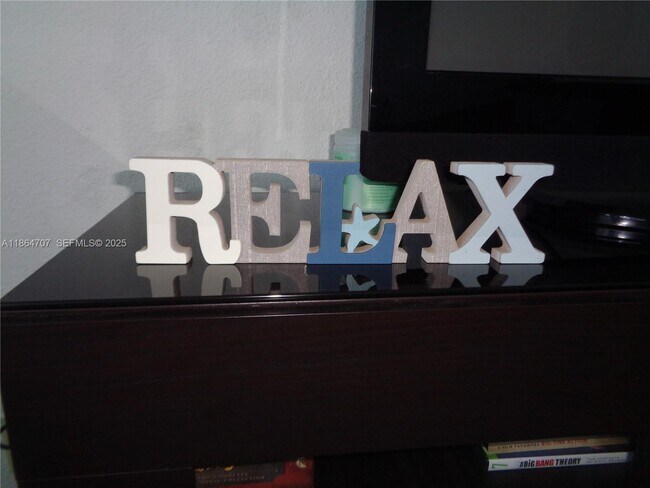 Building Photo - 2501 S Ocean Dr