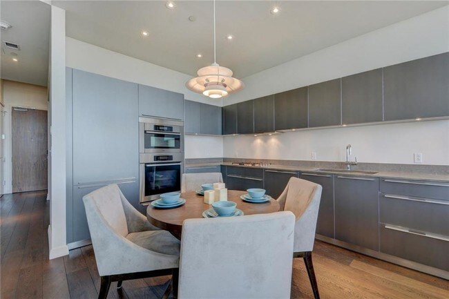 Building Photo - 210 Lavaca St