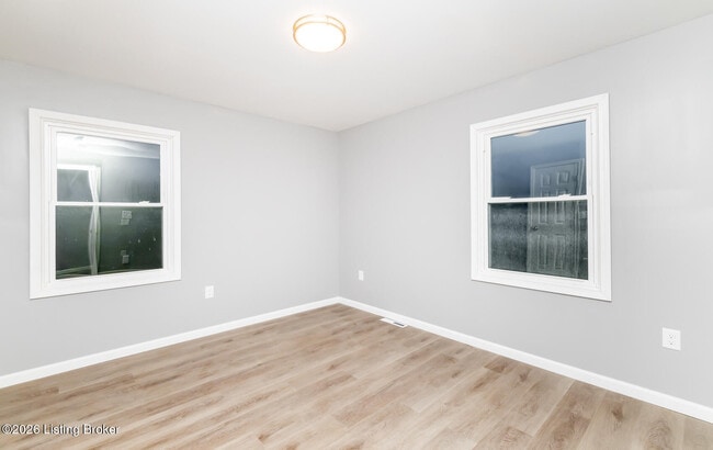 Building Photo - 204 W Warfield St