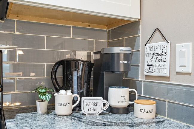 Building Photo - 2900 N Villere Ln