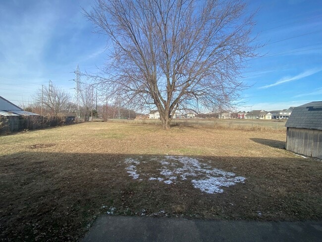 Building Photo - Single-Family Home