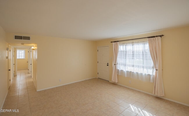 Building Photo - 3913 Titanic Ave