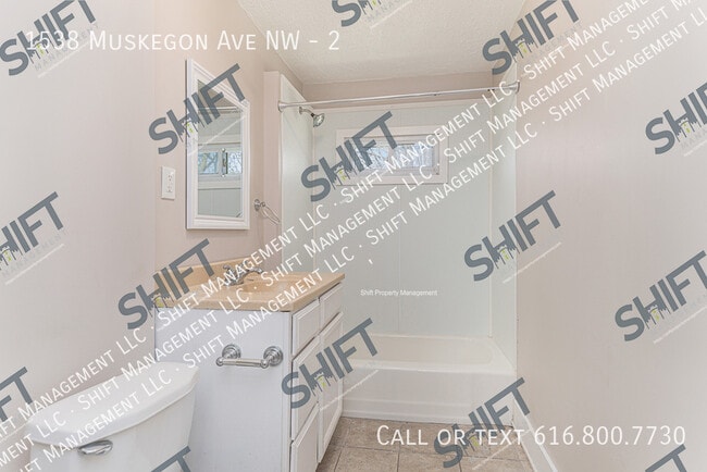 Building Photo - 1538 Muskegon Ave NW
