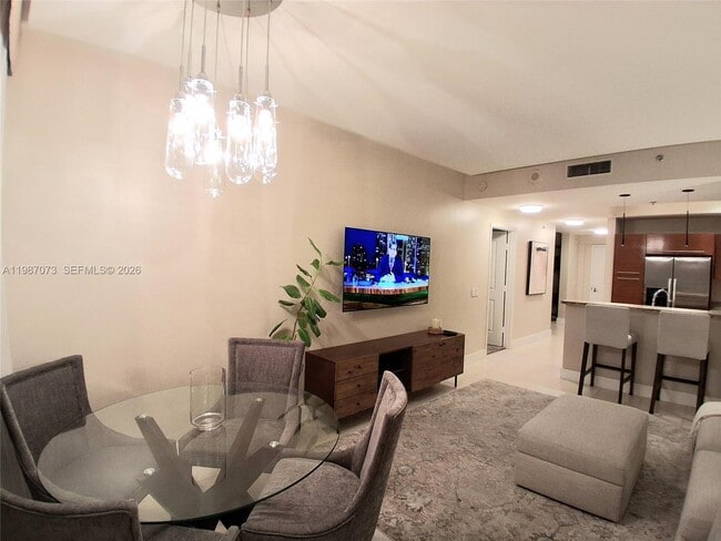 Building Photo - 2641 N Flamingo Rd