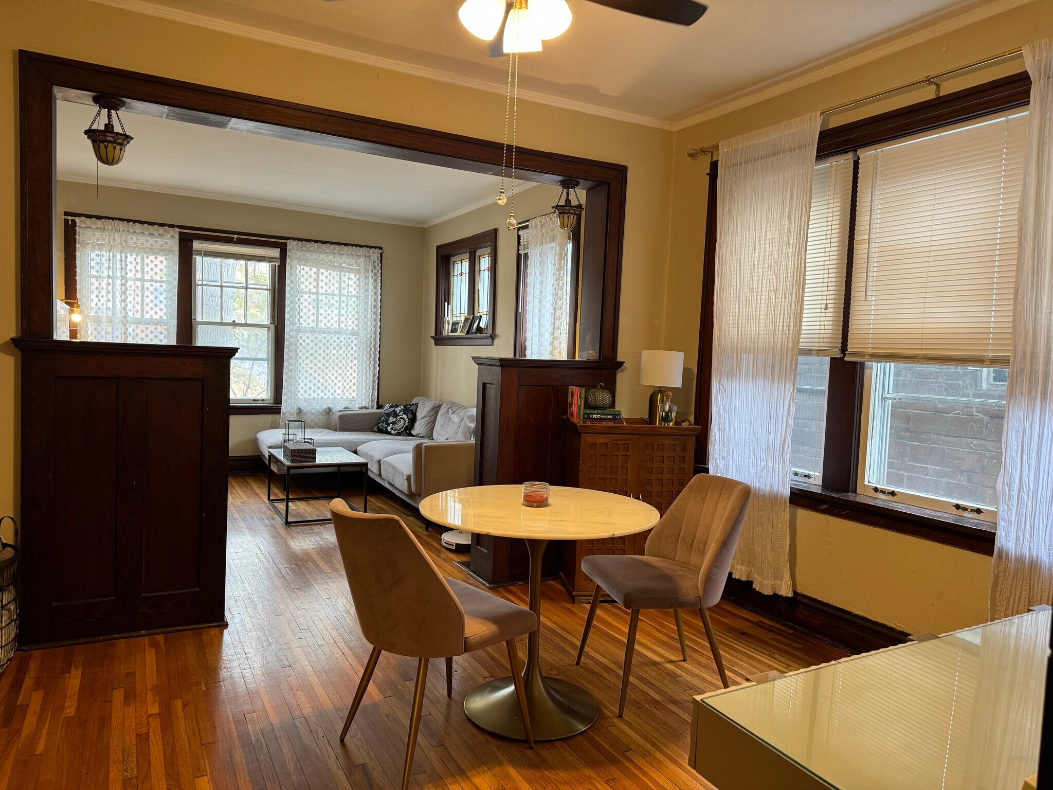 Building Photo - 2516 Bellevue Ave