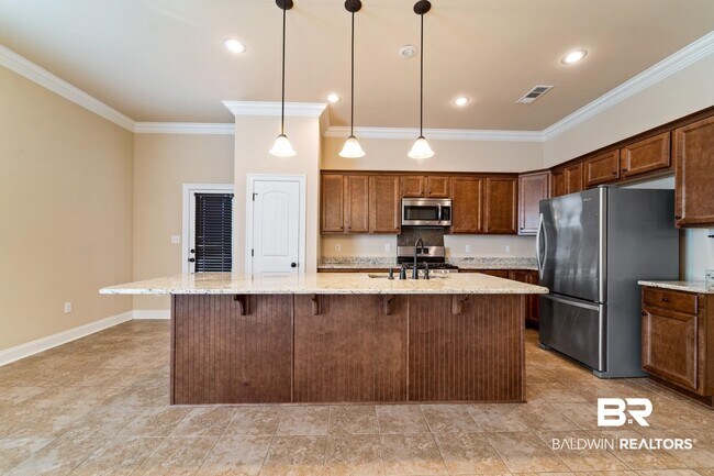 Building Photo - 782 Serpentine Dr