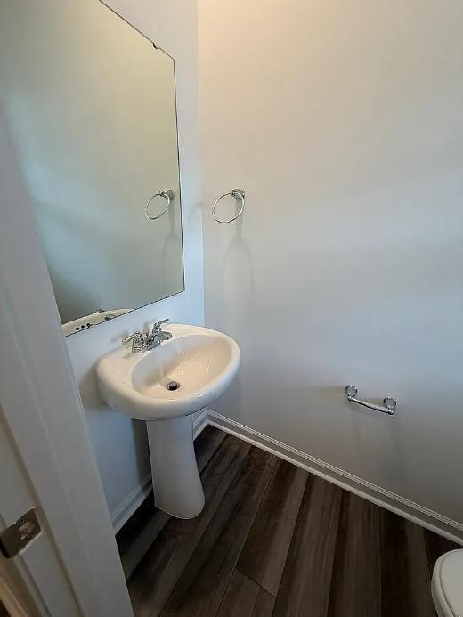 Building Photo - 898 Pilot St