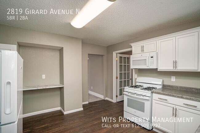 Building Photo - 2819 N Girard Ave