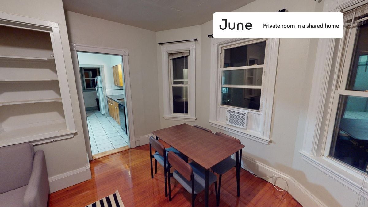 Building Photo - Room in Shared 6 bed/2 bath home in Allston