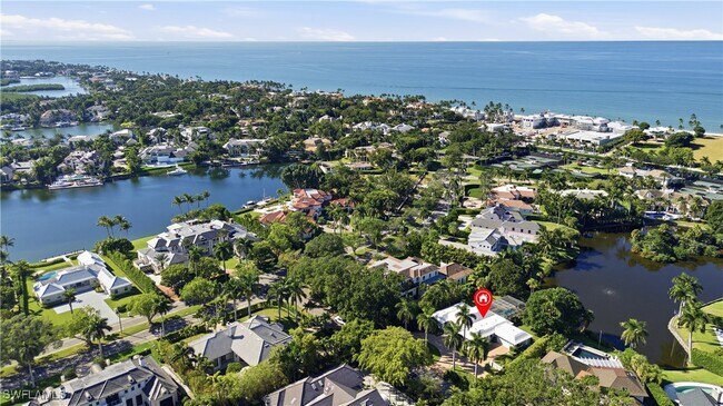 Building Photo - 2700 Lantern Ln