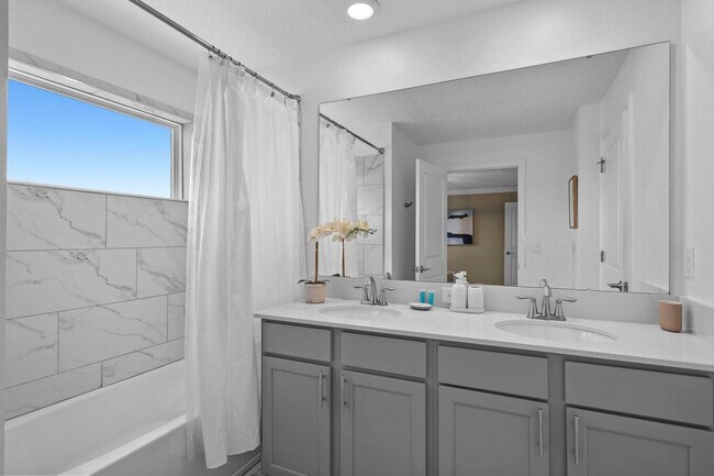 Building Photo - 1074 Splash Shot Pl