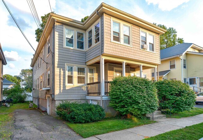 Building Photo - 29 Channing St