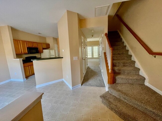 Building Photo - 5308 Jocelyn Ln