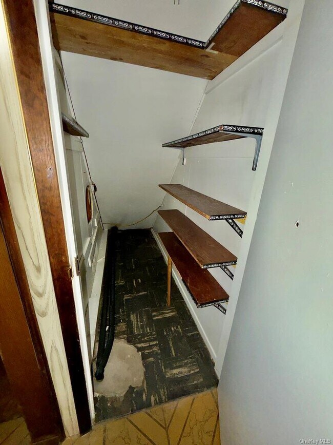 Building Photo - 107 Ball Park Ln