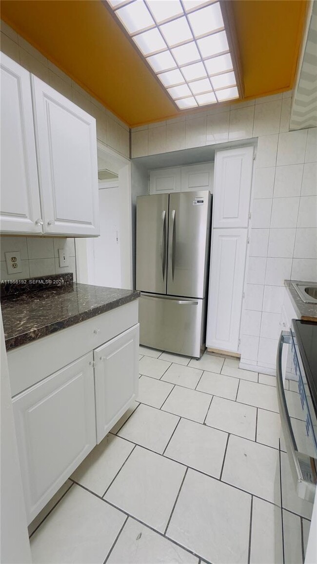 Building Photo - 2841 NE 163rd St