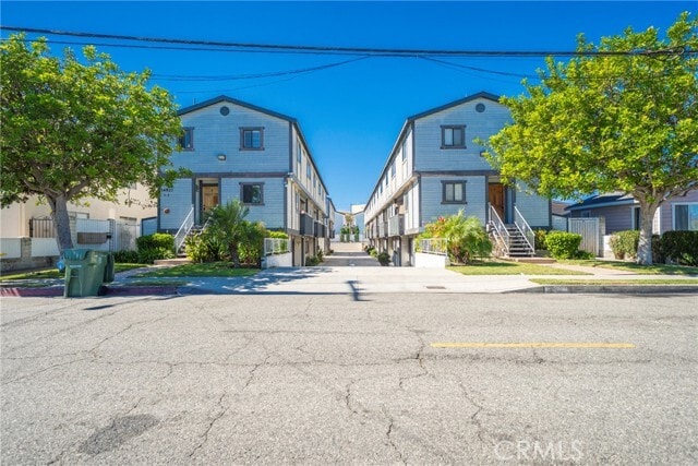 Building Photo - 14927 Condon Ave