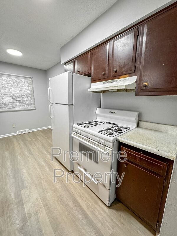 Building Photo - 3014 Ruby Ave