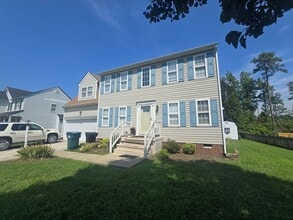 Building Photo - 420 Green Hollow Ln