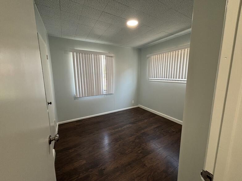 Building Photo - 10642 Artcraft Ave