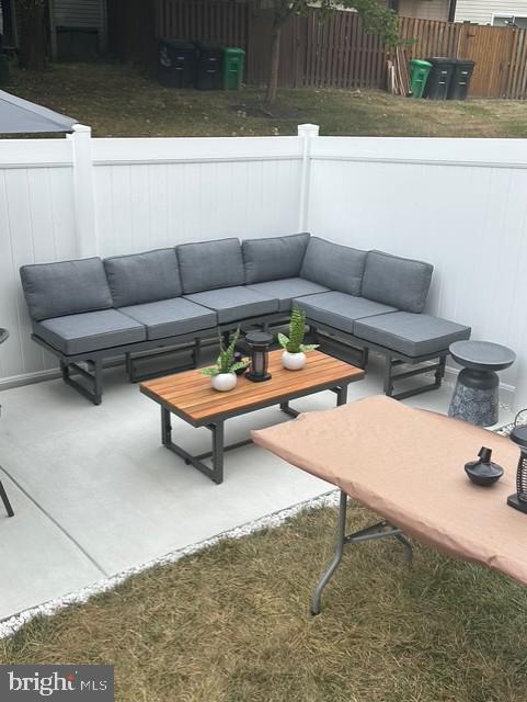 Building Photo - 9521 Woodyard Cir