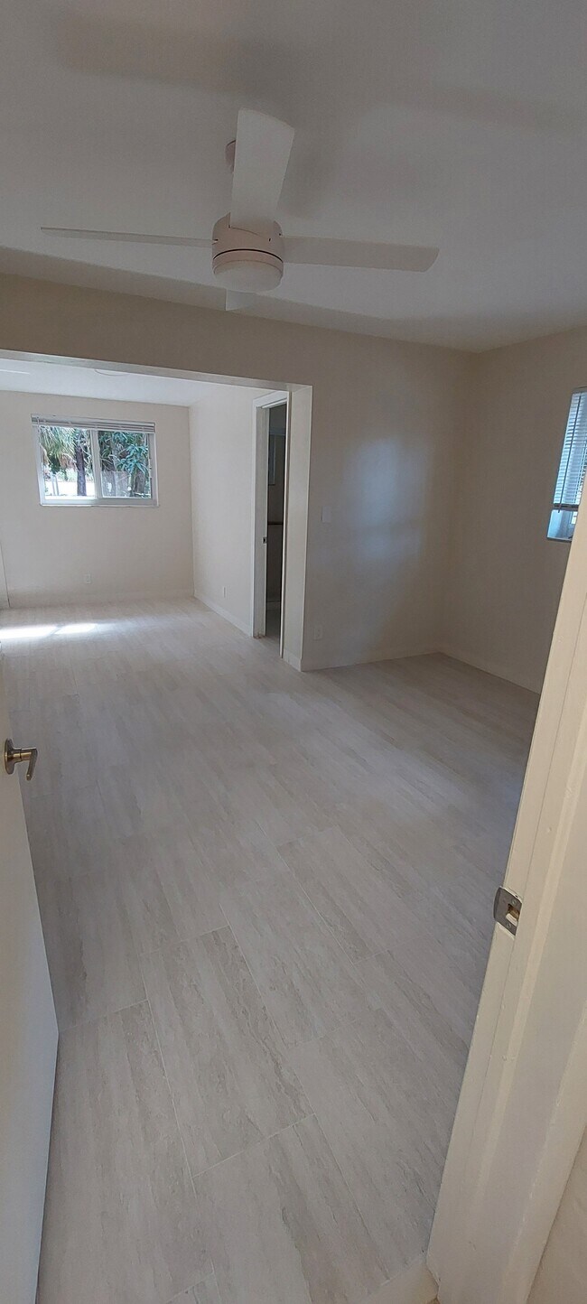 Master Bedroom - 1235 SW 13th Cir