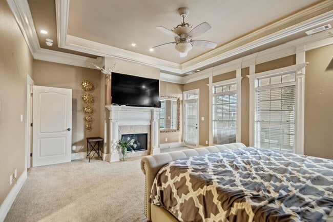 Building Photo - 5417 Lexington Ave