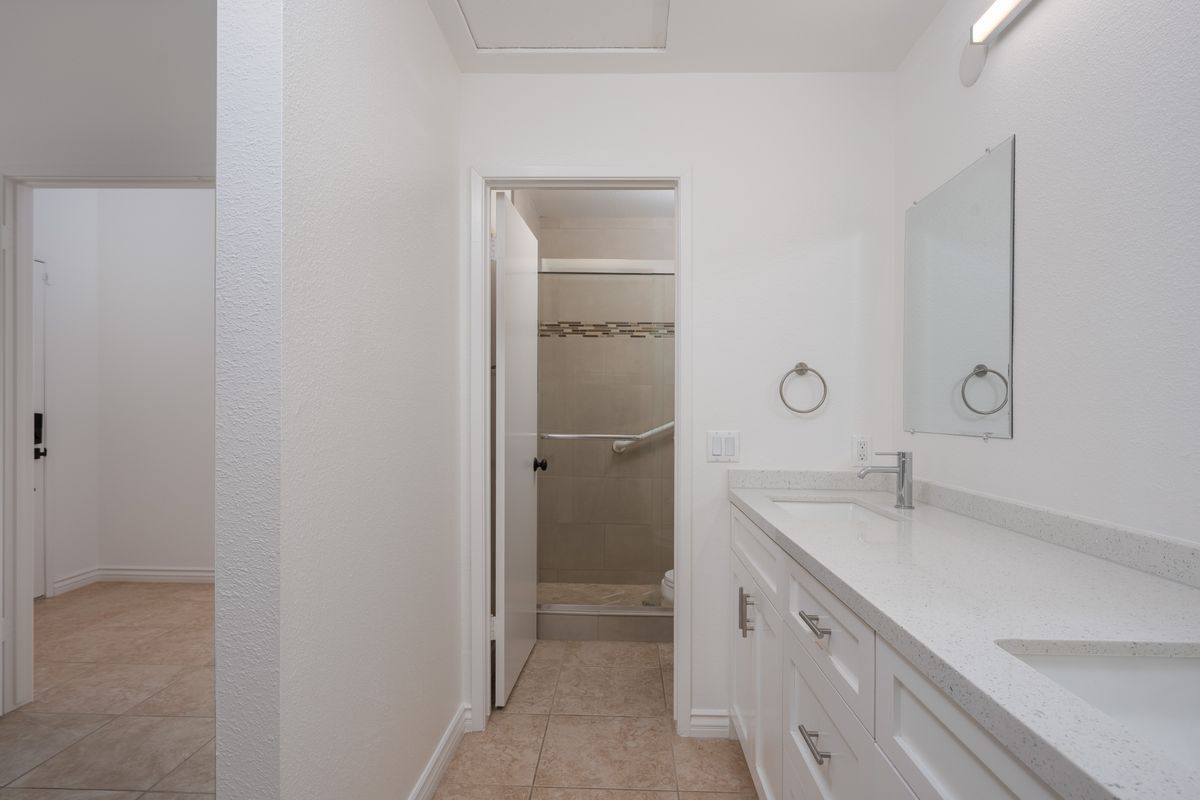 Building Photo - 74755 San Cristoval Cir