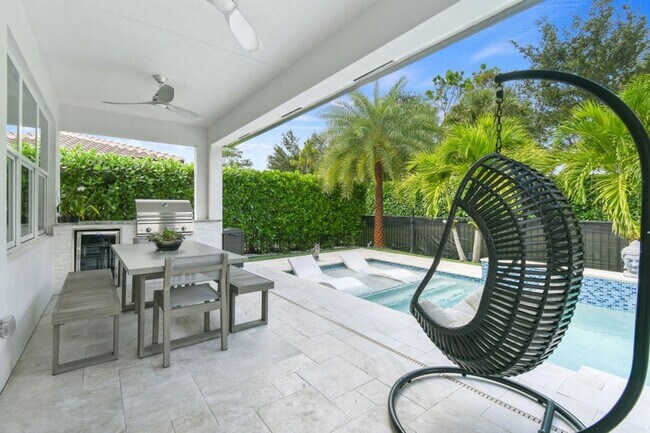 Building Photo - 3558 Haldin Pl